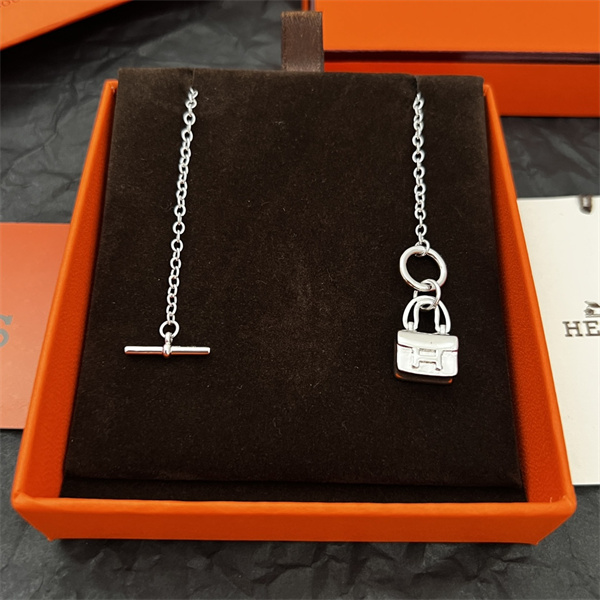 Hermes Necklace-071