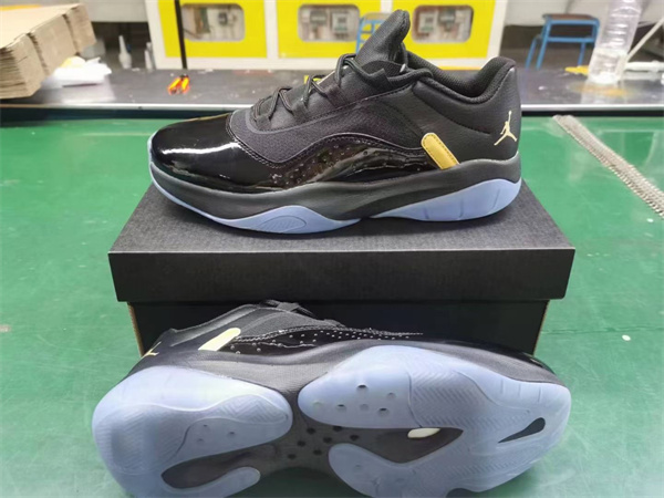 Air Jordan 11 CMFT Low-0004