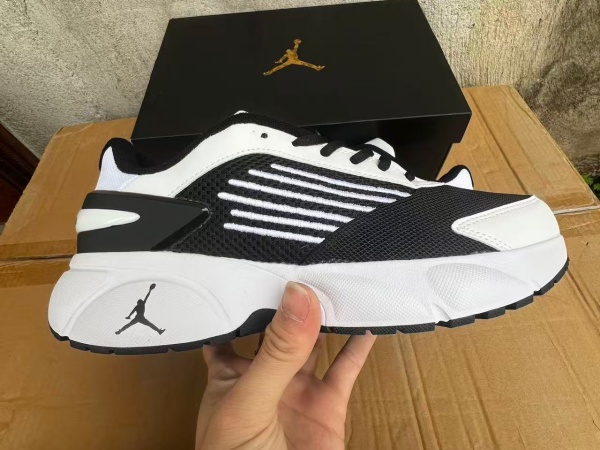 Jordan TRUNNER FLOW-M-0006