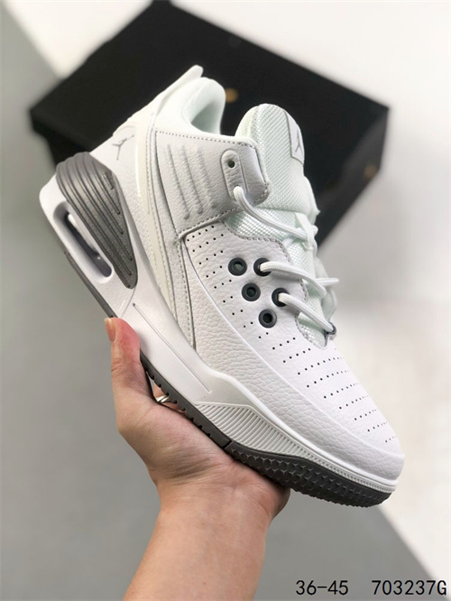 Jordan Max Aura 5-M-0011