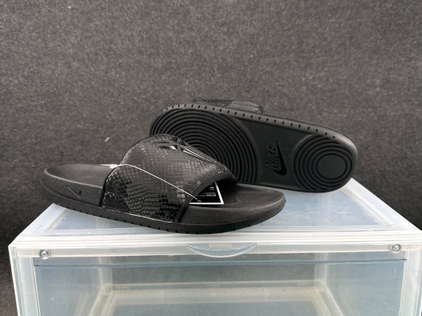 Kobe Offcourt Slides-M-0004