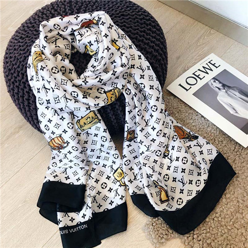 LV-Silk Scarf-028