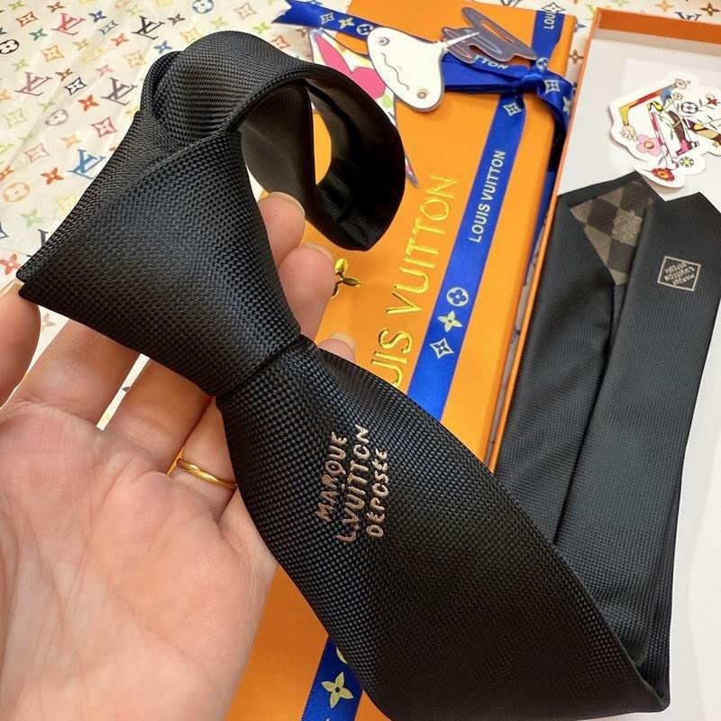 Lv-Tie-0264