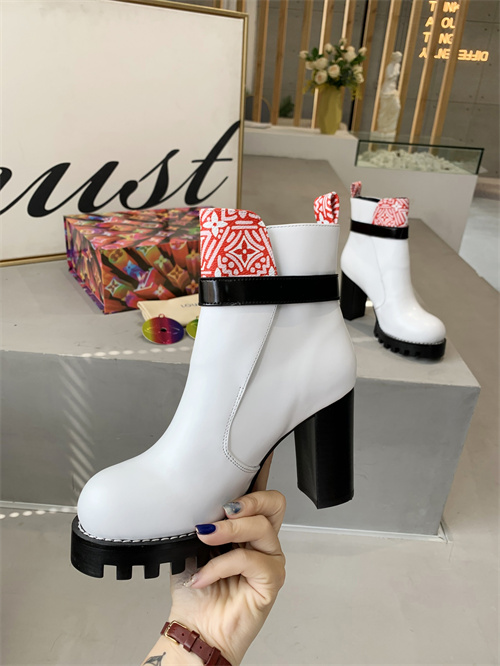 LV Boots(AAA)-077