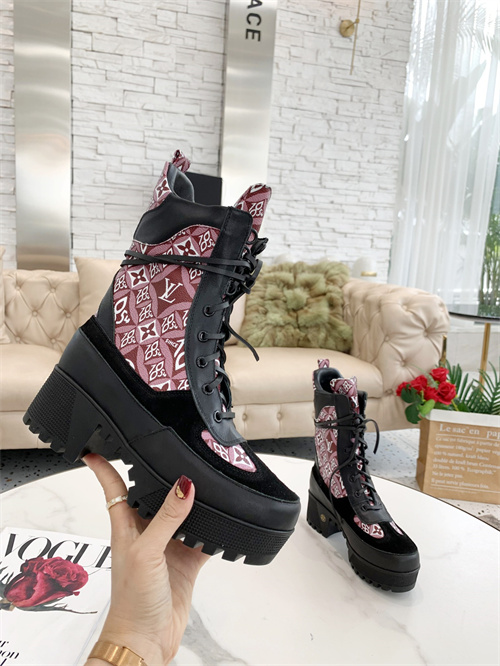 LV Boots(AAA)-090