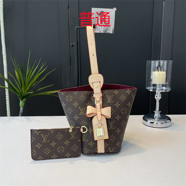 LV small bag-1178
