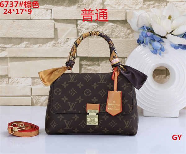 LV small bag-0496