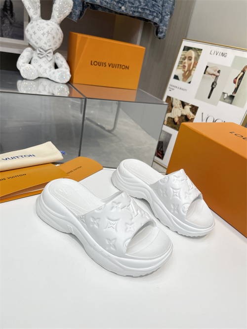 LV Sandal-M(2)-583