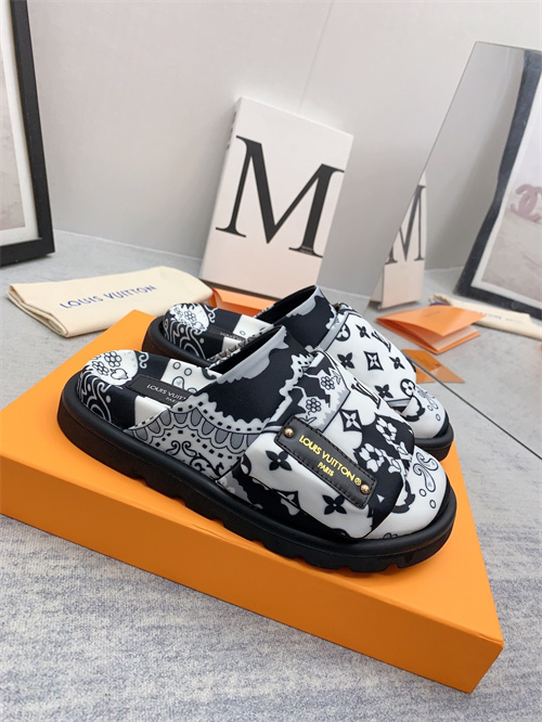 LV Sandal-M(2)-657