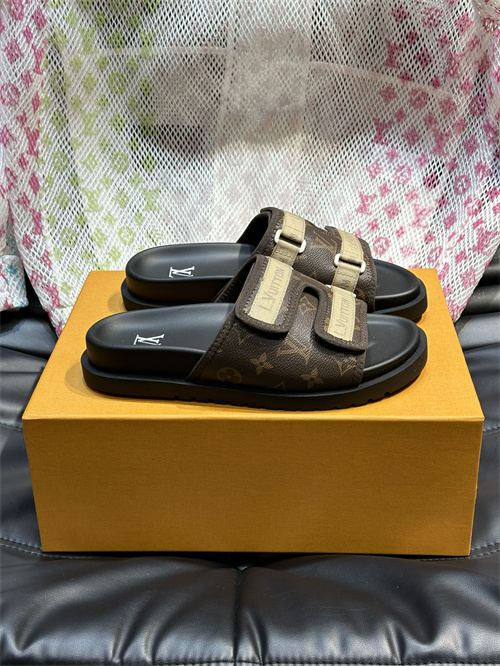 LV Sandal-M(3)-0005