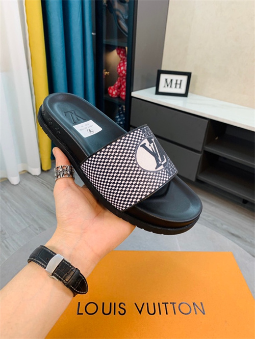 LV Sandal-M-667