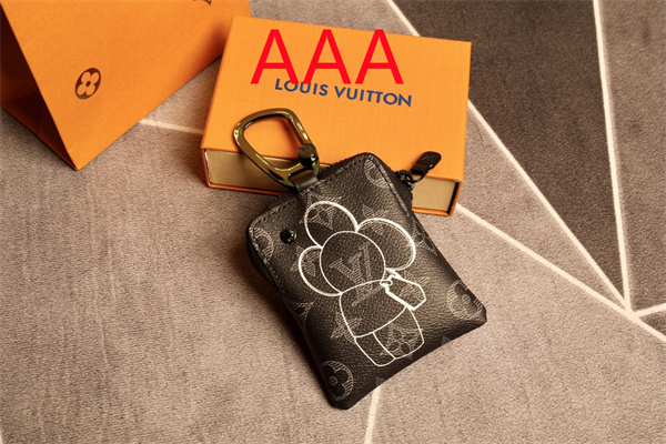 LV Key chain-101