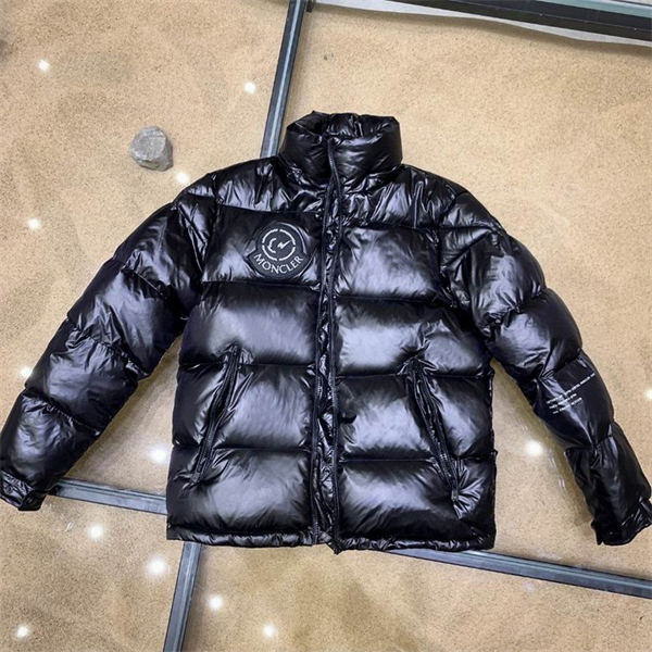 Moncler Down Jacket-M-006