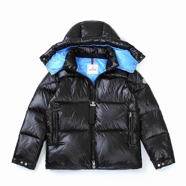 Moncler Down Jacket-M-060