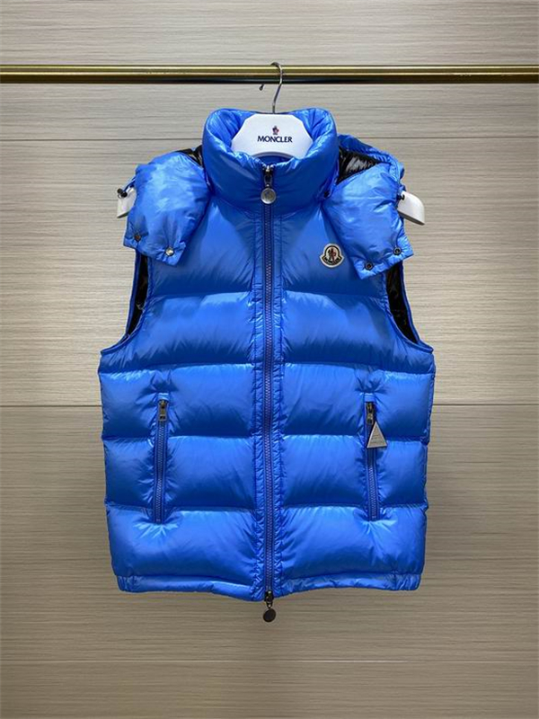 Moncler Down Jacket-M-076