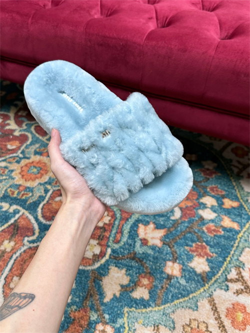 Miu Miu Slipper-W-0032