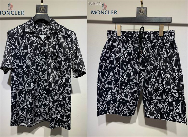 Moncler T-shirt(Suits)-050