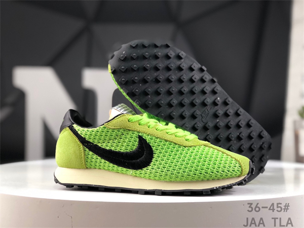 NIKE LDWAFFLE SACAI-M-0119