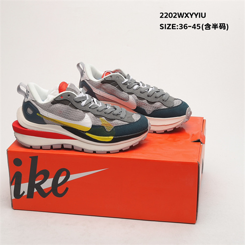 NIKE LDWAFFLE SACAI-W-033