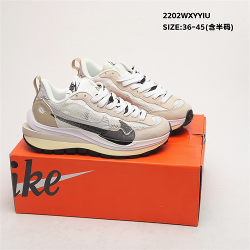 NIKE LDWAFFLE SACAI-W-036
