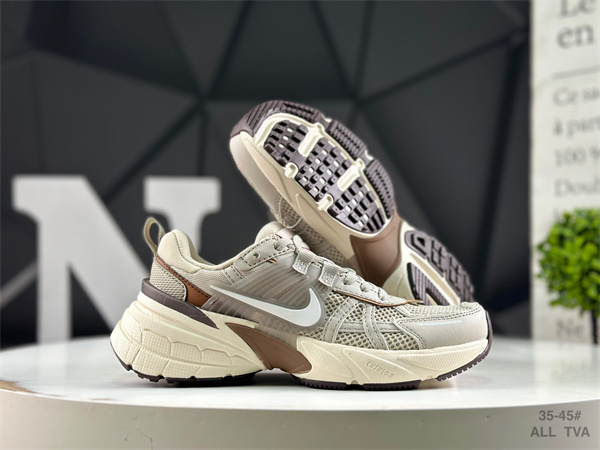 Nike V2K Runtekk-W-0010