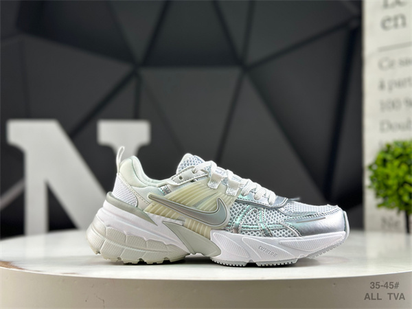 Nike V2K Runtekk-W-0024