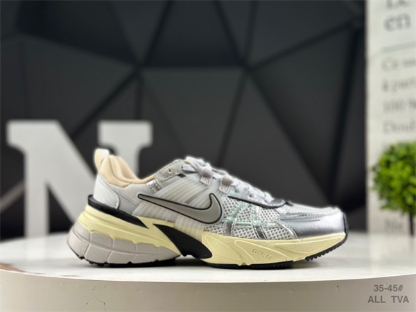 Nike V2K Runtekk-M-0023