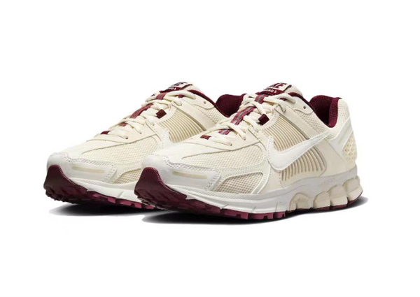 Nike ZOOM VOMERO 5-W-0028