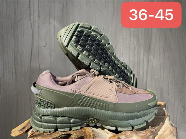 Nike ZOOM VOMERO 7-M-0006