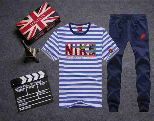 Nike T-shirt(Suits)-300