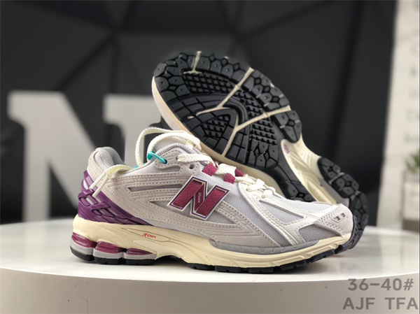 New Balance Shoes-W-1718