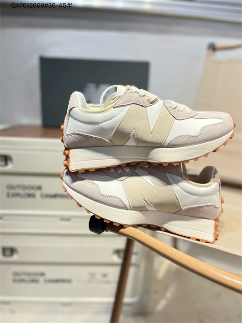 New Balance Shoes-M-1373