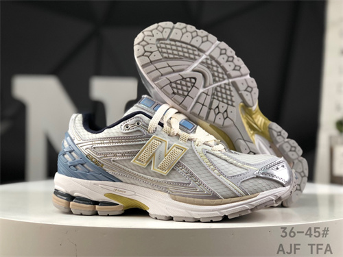 New Balance Shoes-M-1518