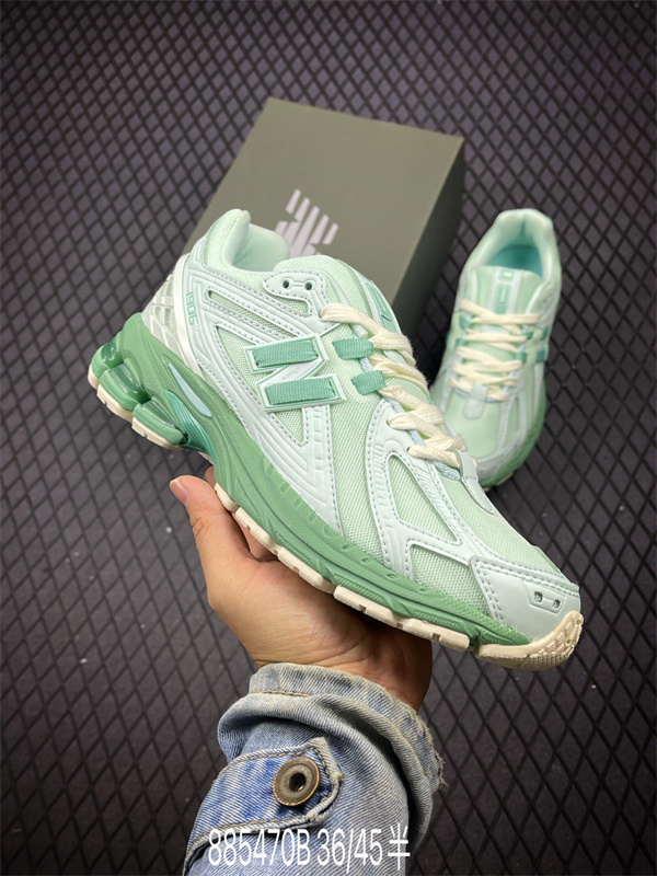 New Balance Shoes-W-1693