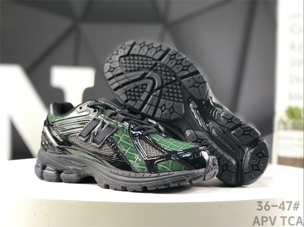 New Balance Shoes-M-1755