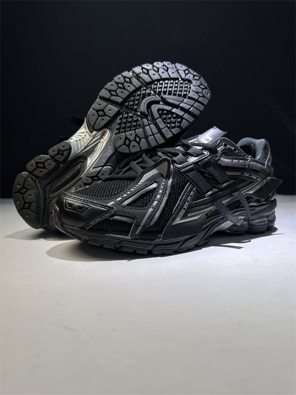 New Balance Shoes-W-1983