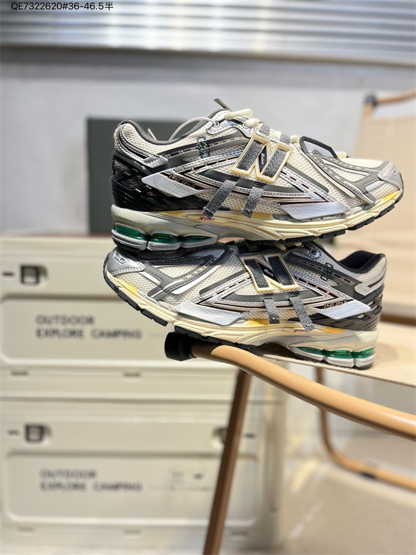 New Balance Shoes-M-2070