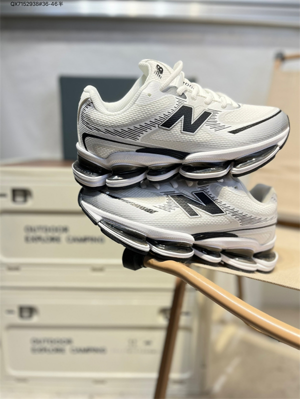 New Balance NB 2000-0017