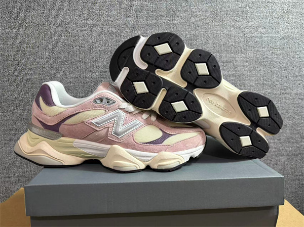 New Balance Shoes-W-2205