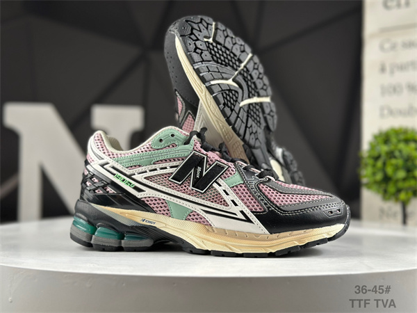 New Balance Shoes-W-2413