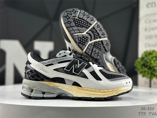 New Balance Shoes-W-2429