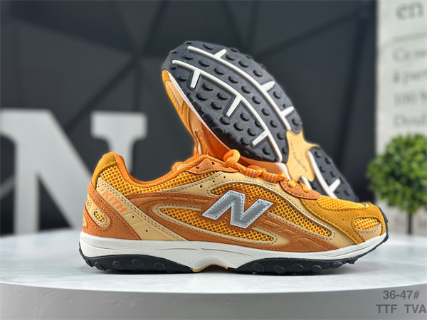 New Balance Shoes-W-2433