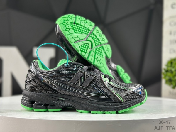 New Balance Shoes-W-2467