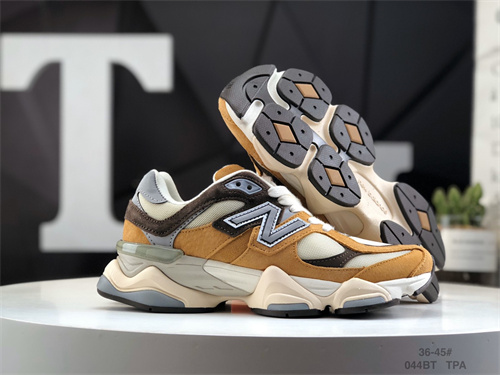 New Balance Shoes-W-384