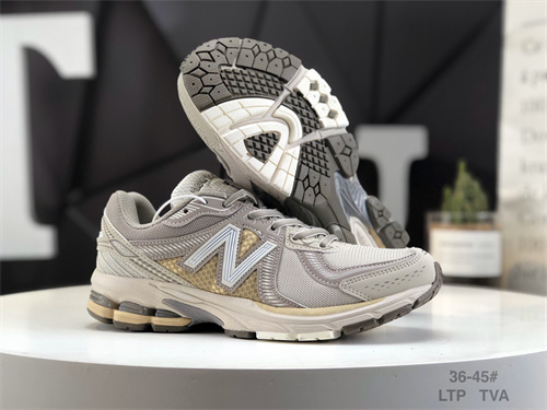 New Balance Shoes-W-0558