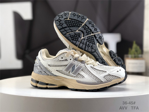 New Balance Shoes-W-0661