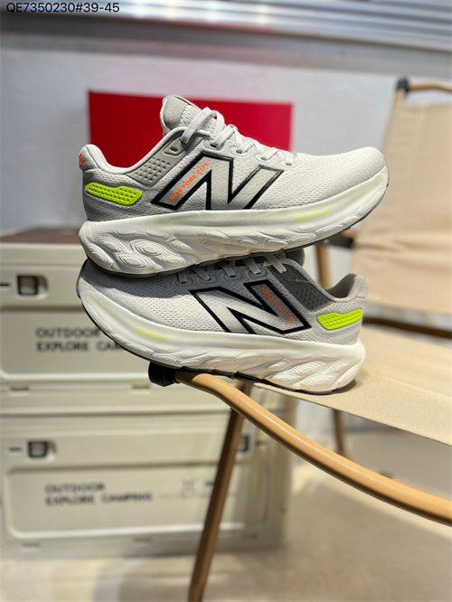 New Balance Shoes-W-0823