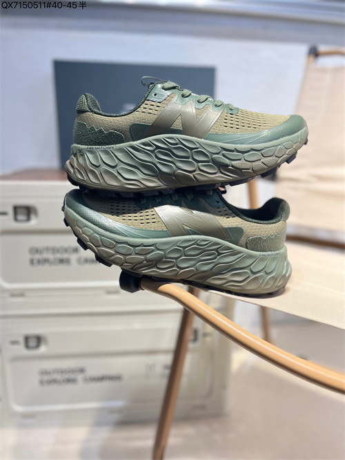 New Balance Shoes-W-0832