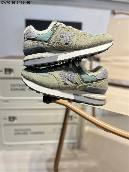 New Balance Shoes-W-0924