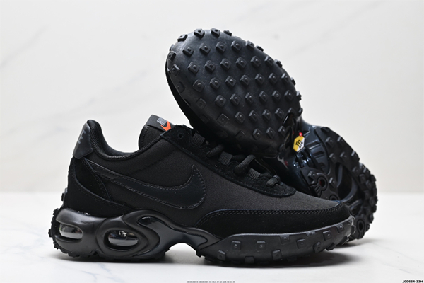 Nike AIR MAX WAFFLE RACER SP